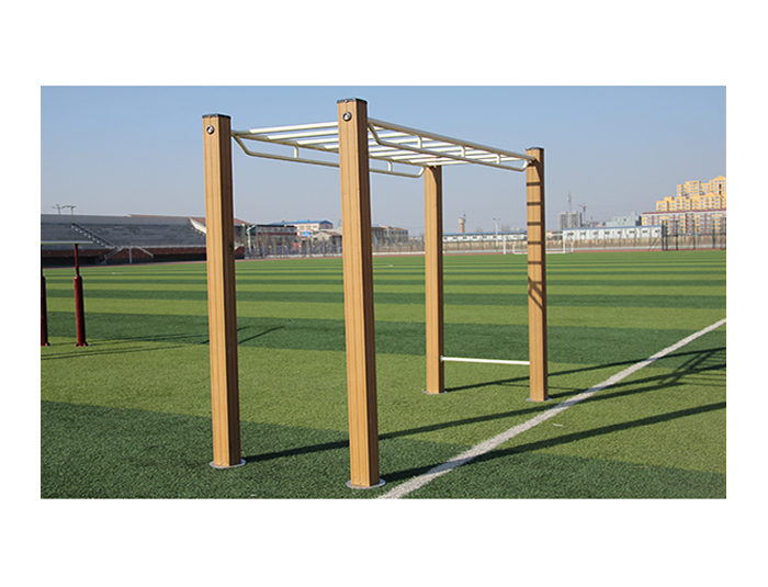 What are the characteristics of outdoor fitness equipment?