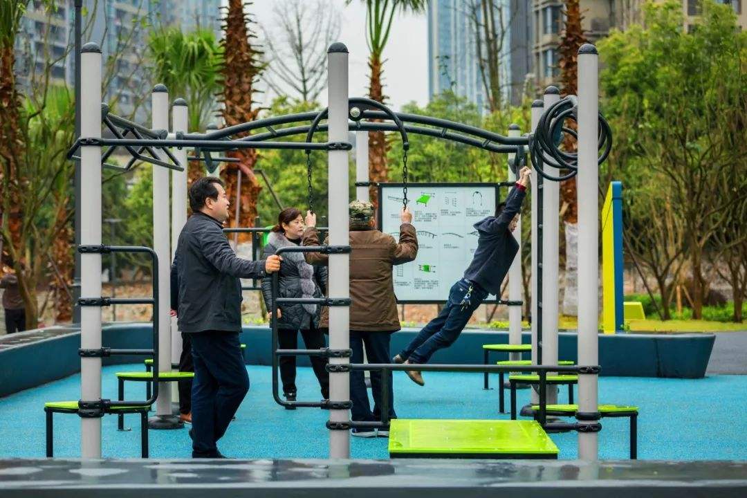 An Effective Way to Maintain Physical Fitness with Outdoor Fitness Equipment