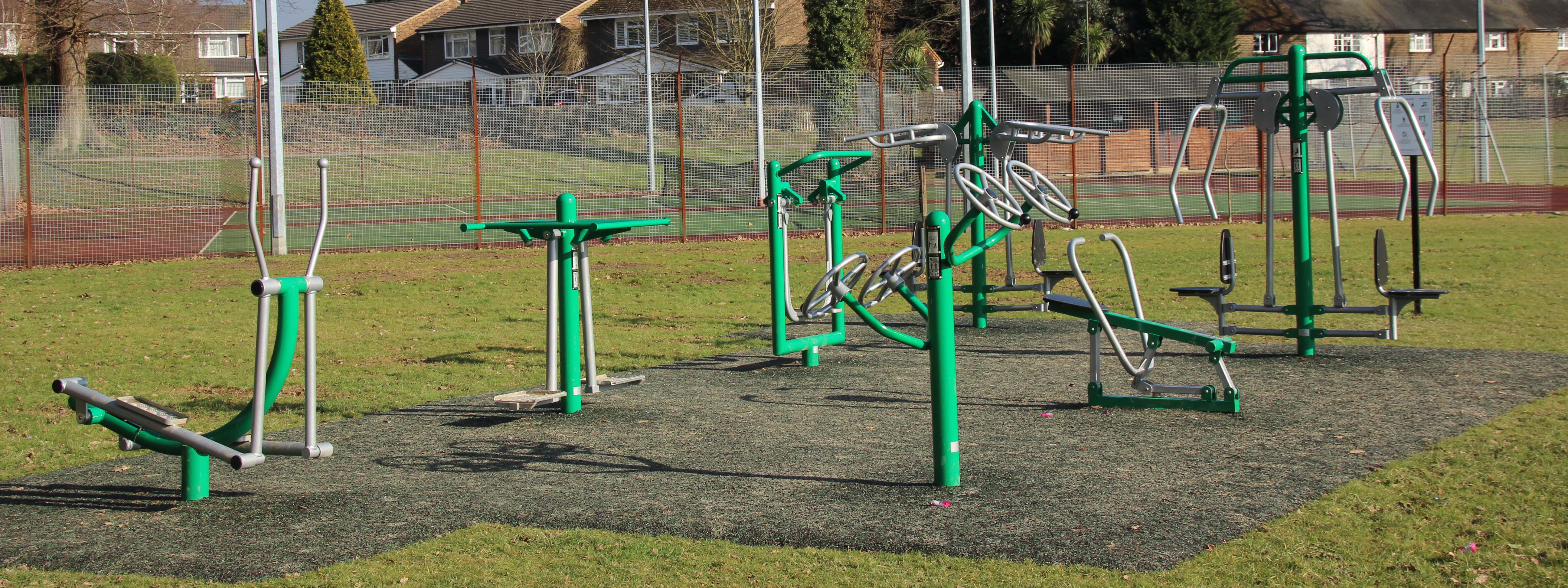 Installation of outdoor fitness equipment